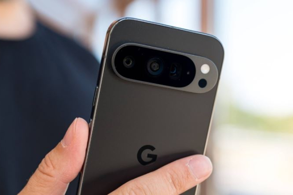 MWC 2025 apdovanojimai: „Google Pixel 9 Pro“ laimi geriausio išmaniojo telefono apdovanojimą, o „Xiaomi 15 Ultra“ yra geriausias parodoje